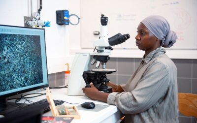 Kadidiatou Touré, doctorante à EPOC, lauréate du Prix L’Oréal-UNESCO Pour les Femmes et la Science